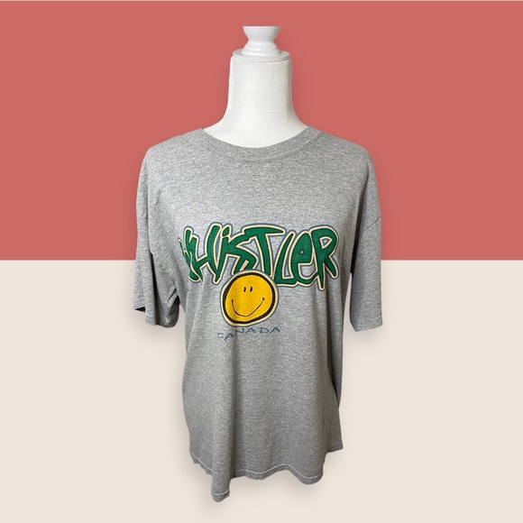 🙂 VTG WHISTLER TSHIRT SZ L GRAY SMILEY FACE - Picture 4 of 8